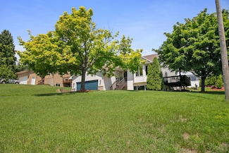 106 Park St W, South Saint Paul, MN 55075