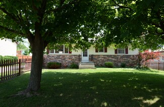 1003 Obrien St, Harvard, IL 60033