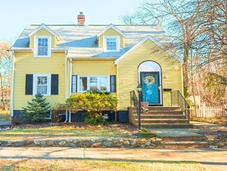 1 West St, Stoneham, MA 02180
