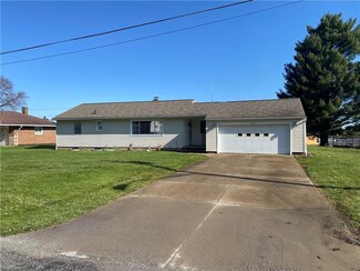 204 McIlvaine Dr, Creston, OH 44217