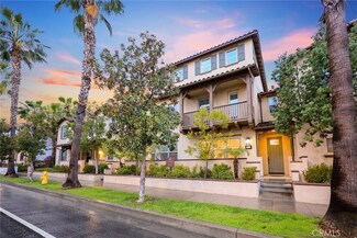 867 E Promenade Unit D, Azusa, CA 91702