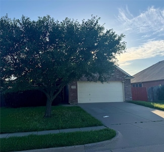 1213 Gardenia Ln, Crowley, TX 76036