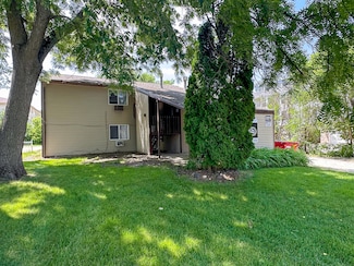 321 Stanton Ave, Ames, IA 50014