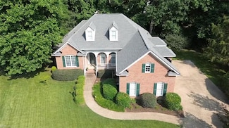 20531 Madison Ct, Smithfield, VA 23430