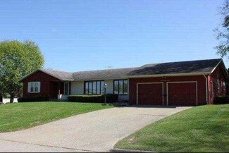 1003 Hilltop Dr, Morrison, IL 61270