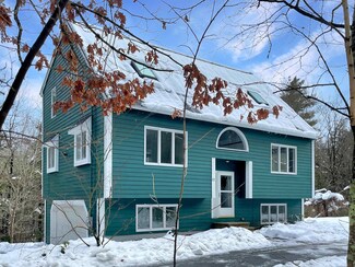 22 Stowell Rd, Bedford, NH 03110