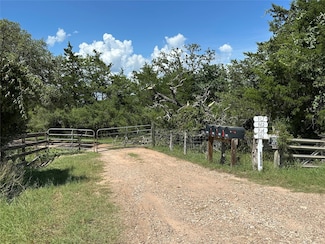 962 County Road 458, Hallettsville, TX 77964