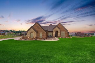 304 Spring View Ct, Springtown, TX 76082