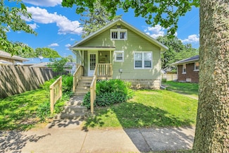206 N Victor St, Champaign, IL 61821