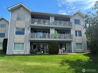 2307 W Woodin Ave Unit 1-E, Chelan, WA 98816