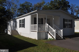 22 S Elmer Ave, Halifax, PA 17032