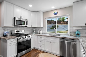 10424 Nubbin Ct, Santee, CA 92071