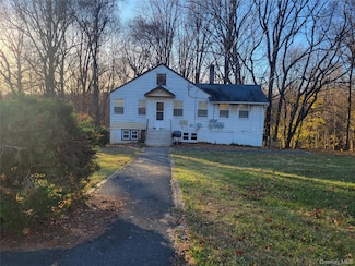 3479 Lexington Ave Unit L-8, Mohegan Lake, NY 10547