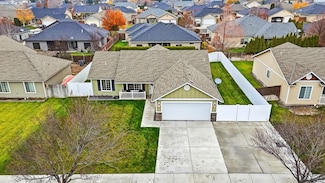 8826 W Bruneau Place, Kennewick, WA 99336