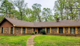 1428 Red Springs Rd, Gurdon, AR 71743