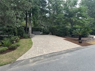 157 Arrow Rd, Hilton Head Island, SC 29928