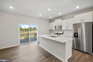 16614 Green Glade Dr, Brandywine, MD 20613