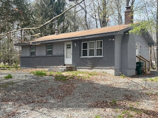4506 Briarcliff Te Terrace, Tobyhanna, PA 18466