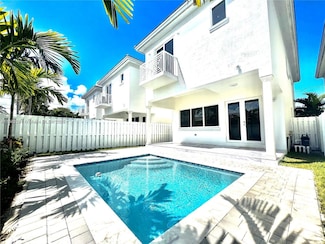 1602 Hayes St, Hollywood, FL 33020