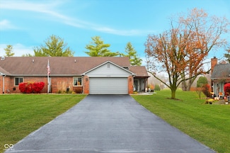 1836 Crystal Bay East Dr, Plainfield, IN 46168