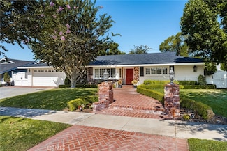 12811 Brittany Woods Dr, Santa Ana, CA 92705