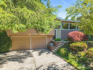 12508 SE 60th St, Bellevue, WA 98006