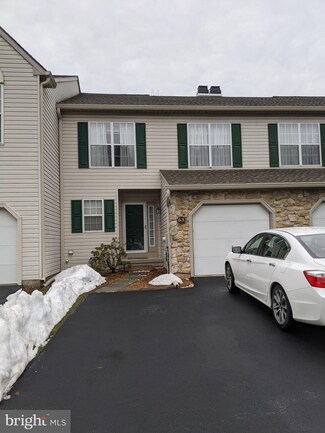 63 Essex Ct, Norristown, PA 19403