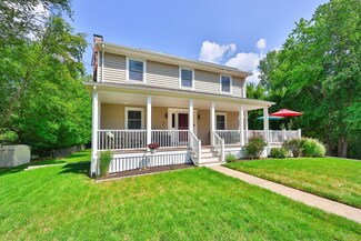 111 Vineyard Rd, Abington, MA 02351