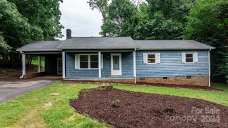 1769 Lazenby St, Newton, NC 28658