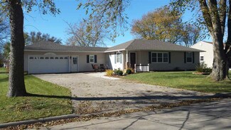 423 Goodell Ave, Readlyn, IA 50668
