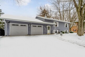 5633 Newton Ave, Coloma, MI 49038
