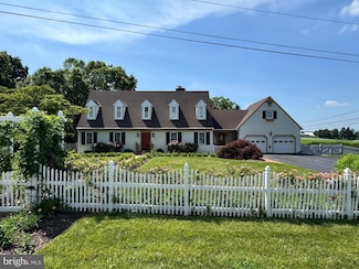 2 Greenvale Rd, Westminster, MD 21157