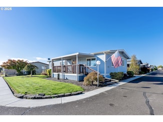 2901 E 2nd St Unit 60, Newberg, OR 97132