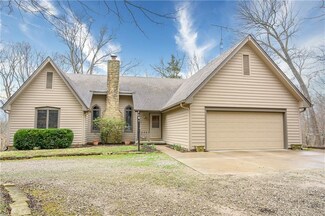 18516 E Redbud Ct, Hope, IN 47246