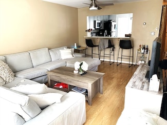 213 W 6th St Unit 213, Boston, MA 02127