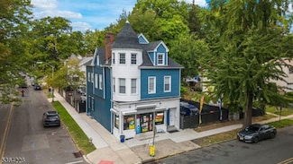 67 Oak St, East Orange, NJ 07018