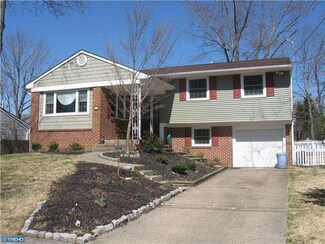 33 Pennsylvania Ave, Stratford, NJ 08084