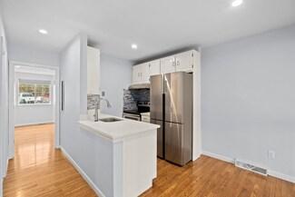 121 Tall Oaks Dr Unit P, South Weymouth, MA 02190