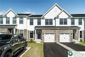 1022 Watson Ct, Fogelsville, PA 18051