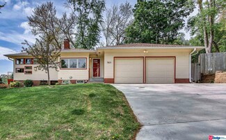 7801 Poppleton Ave, Omaha, NE 68124