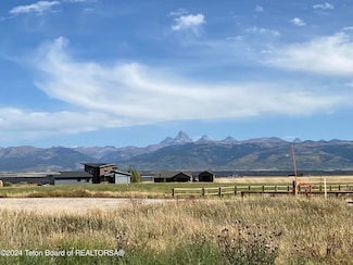 118 Olivia Ct, Driggs, ID 83422