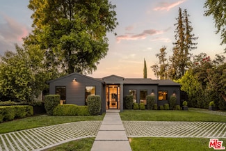 12251 Hartsook St, Valley Village, CA 91607