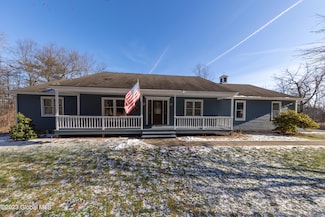 40 Mt McGregor Rd, Gansevoort, NY 12831