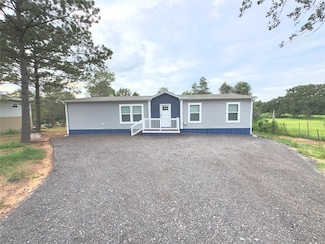 268 Flaming Oak Dr, Bastrop, TX 78602