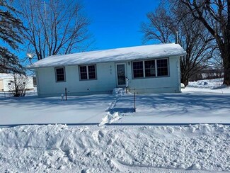 306 College St, Ackworth, IA 50001
