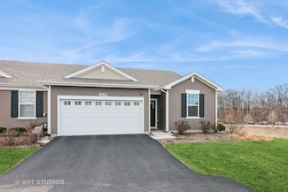 205 Sussex Ct, North Aurora, IL 60542