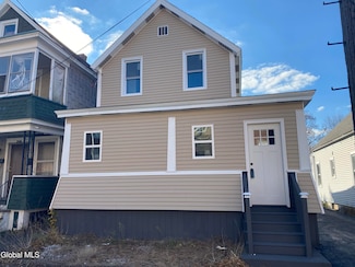 1084 Webster St, Schenectady, NY 12303