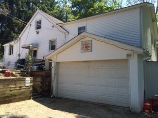 7314 Richmond Rd, Bedford, OH 44146