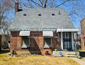 19313 Winthrop St, Detroit, MI 48235