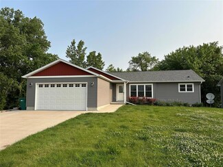 701 E Madison St, Winterset, IA 50273
